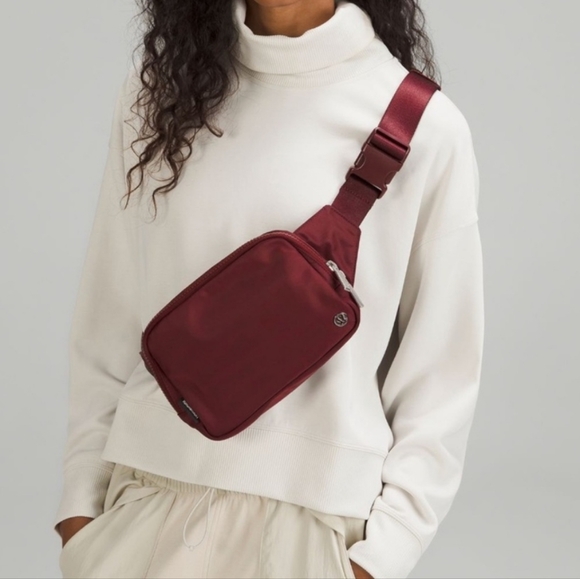 Lululemon Everywhere Belt Bag Large 2L In Red Merlot Burgundy Color New With Tag - Picture 5 of 17